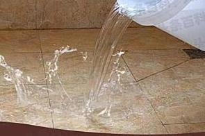 馆陶漏水维修 免砸砖防水材料该如何施工